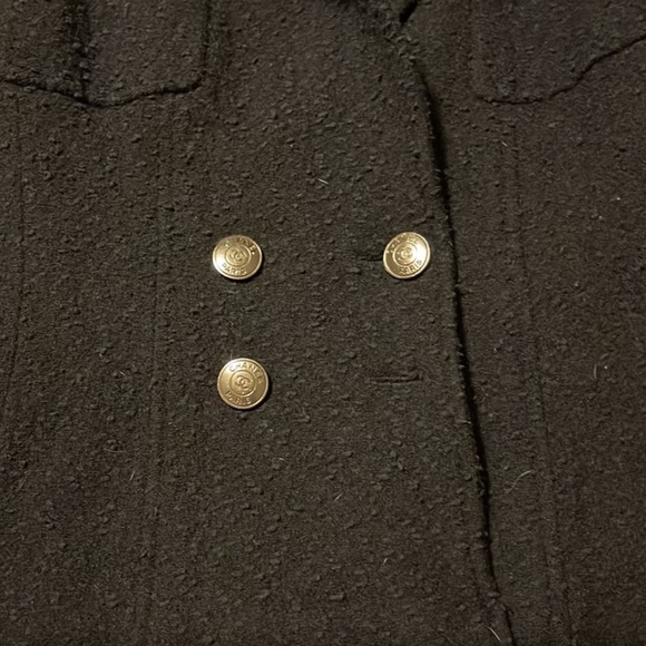 Chanel jacket - Picture 2 of 3